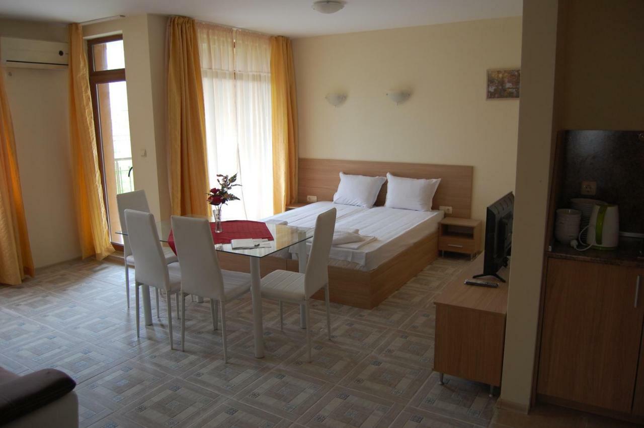 Renta Bg Apartments In Carevo Kültér fotó